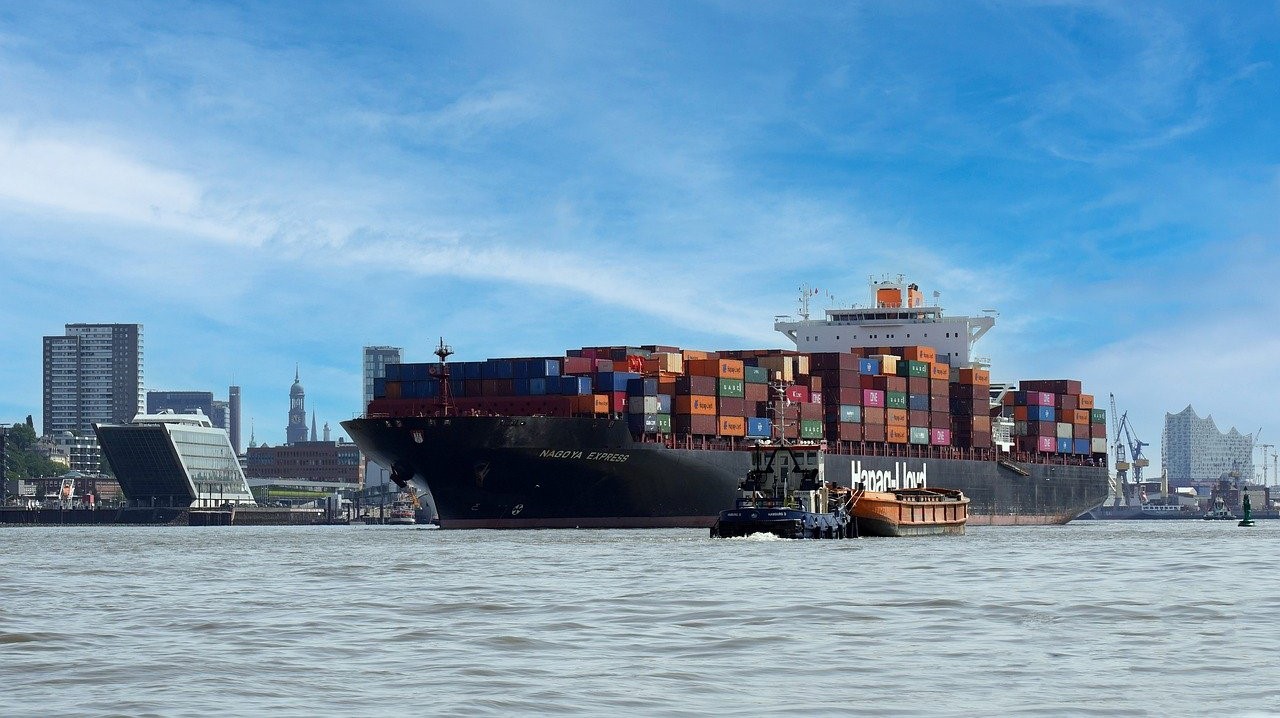 Aktuelle Entwicklungen in der Lieferkettengesetzgebung: mehr Unternehmen betroffen; Berichte umfassender