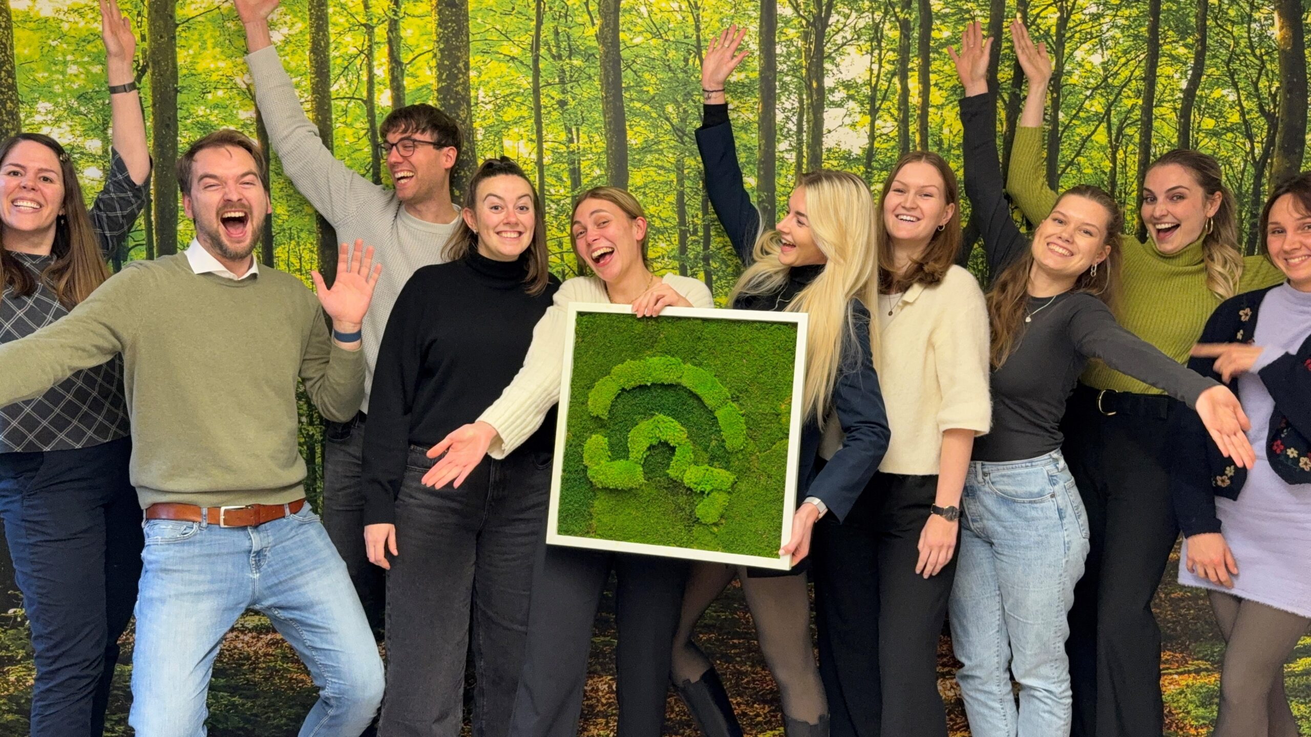 Das Arqum-Team in Frankfurt freut sich über das neue Büro