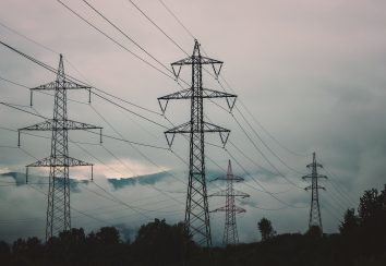 Das Energieeffizienzgesetz (EnEfG) wurde vom Bundestag verabschiedet. Damit müssen viele Unternehmen zusätzliche Anforderungen erfüllen.